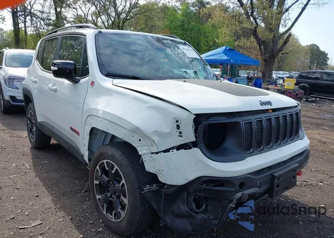 2023 Jeep Renegade Trailhawk 4X4 из США, поврежденный, VIN ZACNJDC16PPP73152